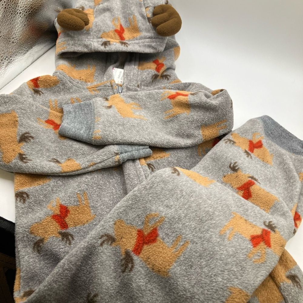 CARTER'S Baby Boys' Moose Romper - Just‎ One You® Size 18 months, Gently used.